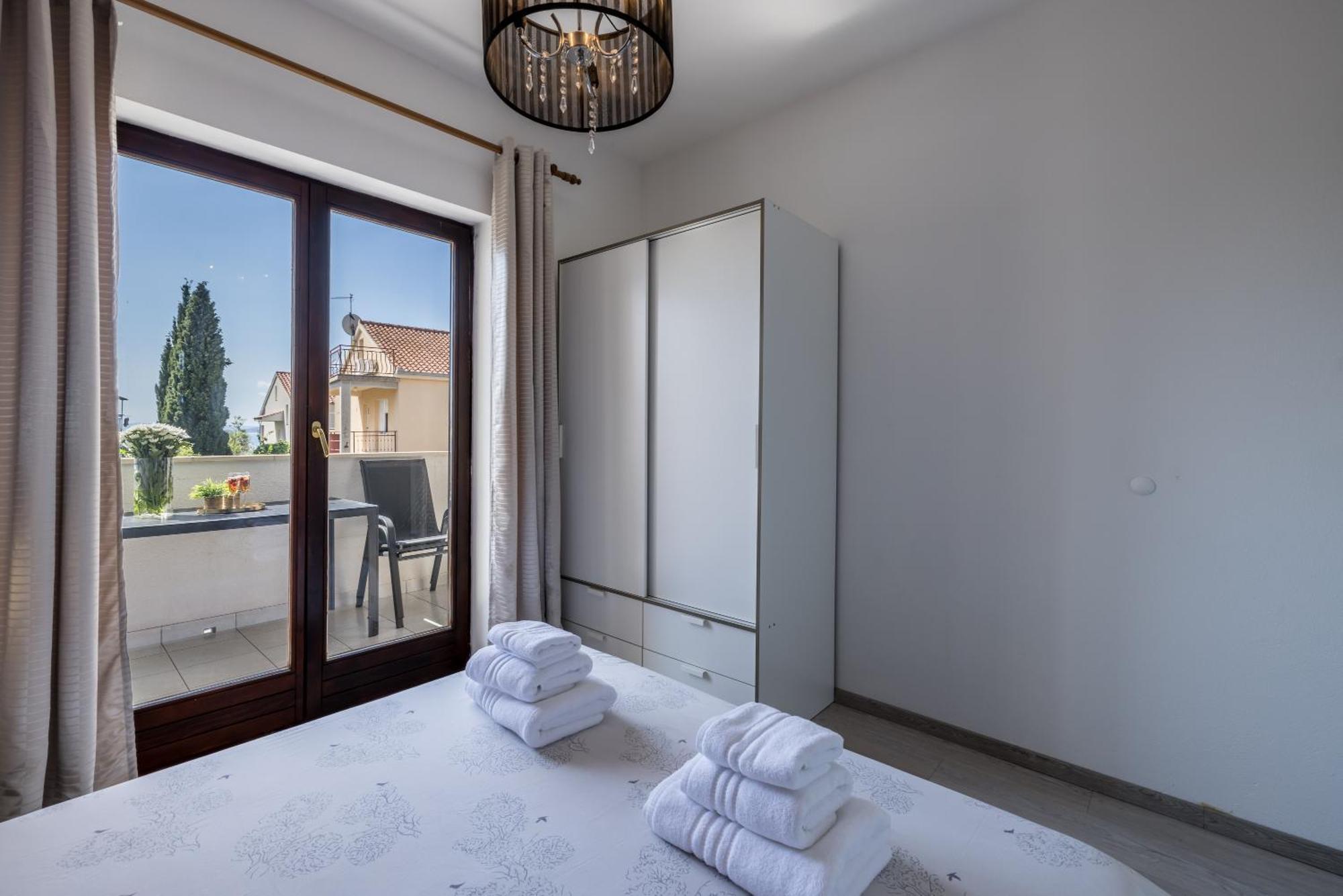 Holiday Home Krishto Trogir Exterior photo
