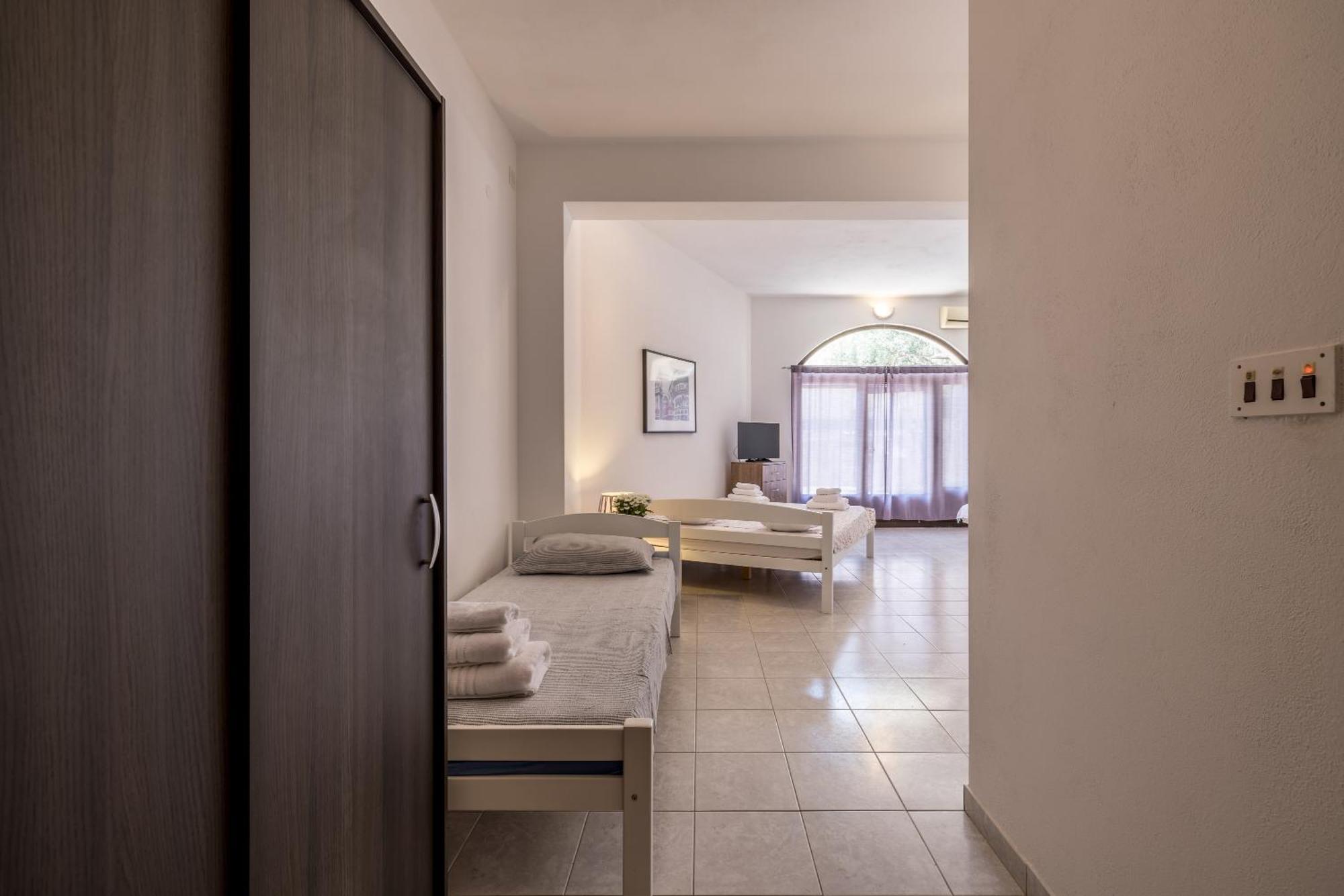 Holiday Home Krishto Trogir Exterior photo