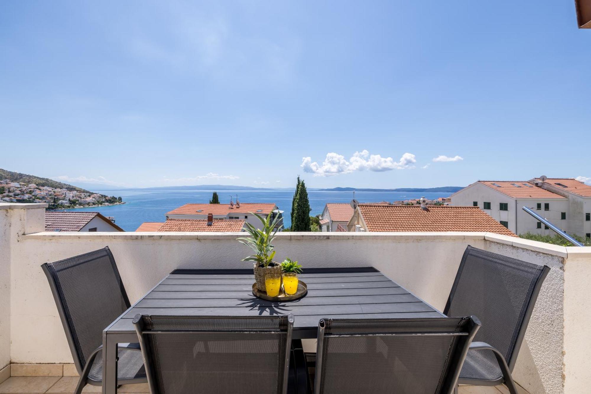 Holiday Home Krishto Trogir Exterior photo