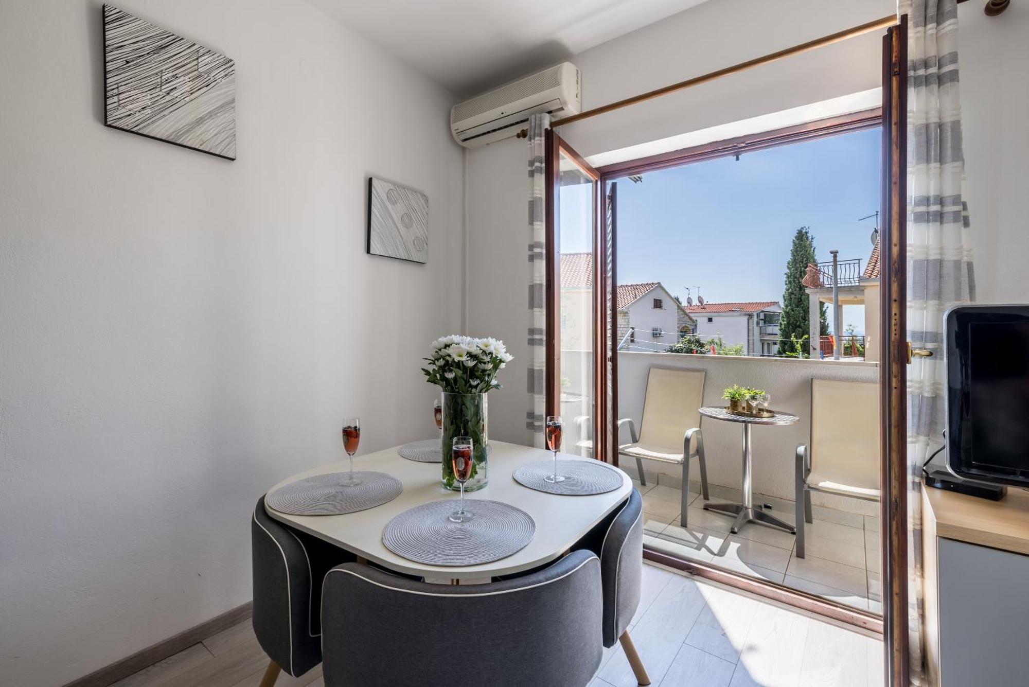 Holiday Home Krishto Trogir Exterior photo