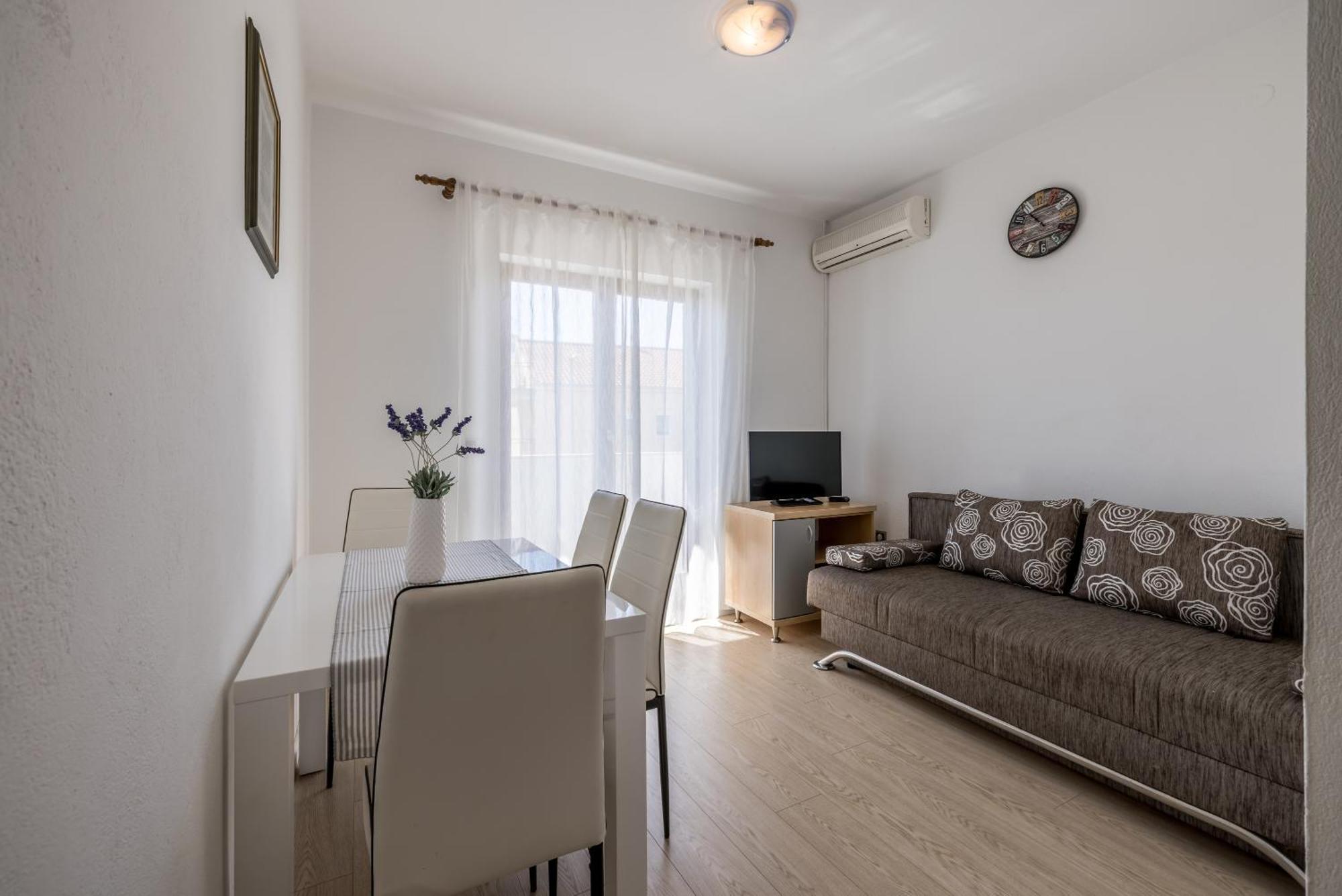 Holiday Home Krishto Trogir Exterior photo